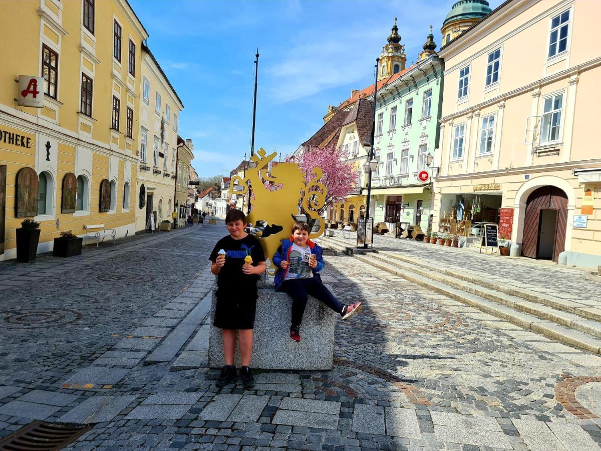 Schon Wohnen Beim Stift Melk Apartment Exterior photo