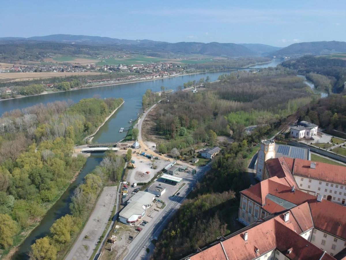 Schon Wohnen Beim Stift Melk Apartment Exterior photo